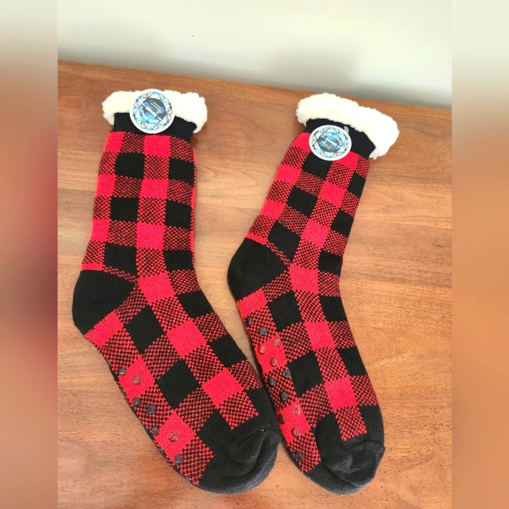 🍎3/$5 Red and Black Plaid Cozy Socks
